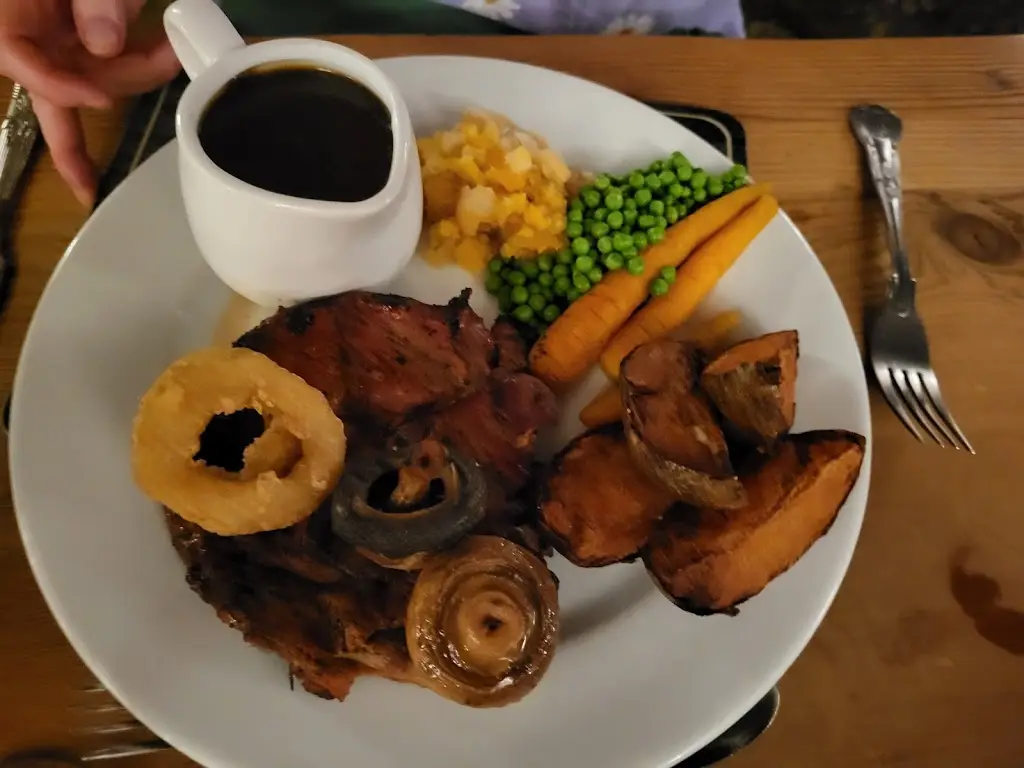 Bluebell Inn_Gedney Hill_slider_image_2