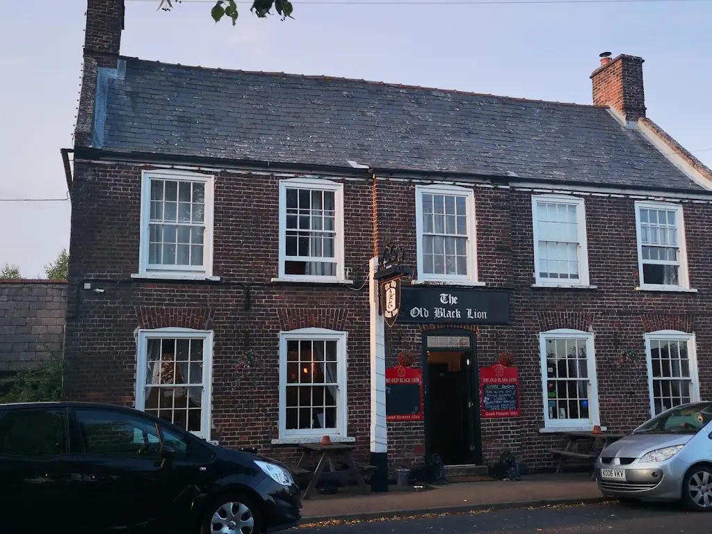 The Old Black Lion_Gedney Hill_slider_image_2