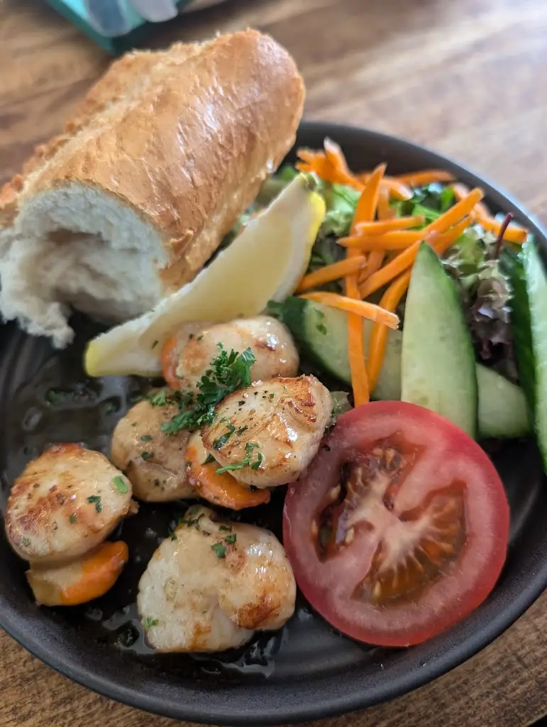 Jo Dunn_Sam's Fowey_Fowey_review