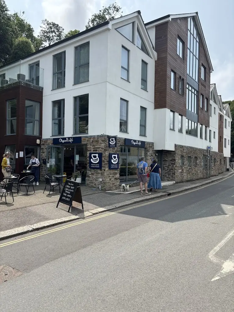 martin for_Organicafè_Fowey_review