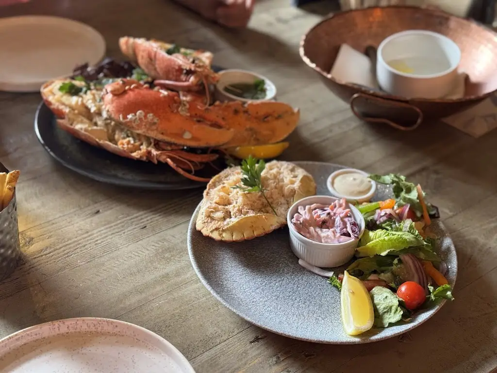sarah ranji_Sam's On The Beach_Fowey_review