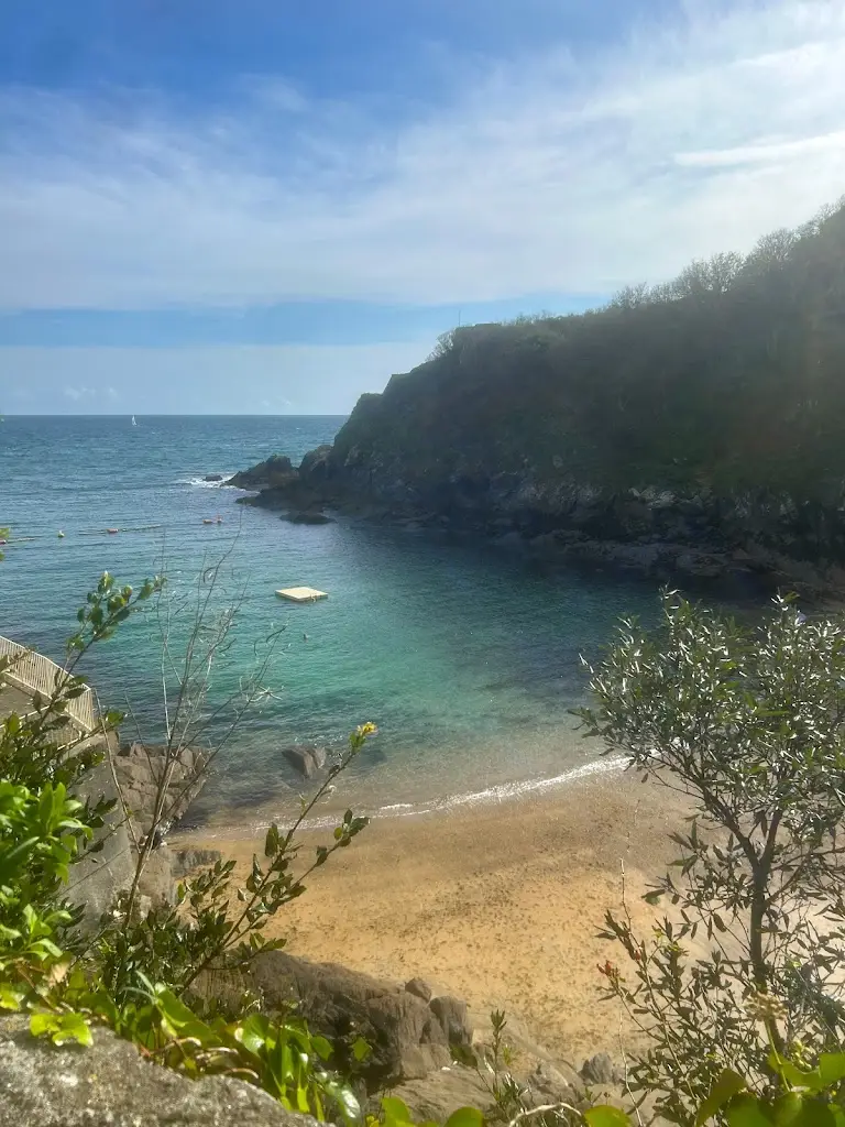 Readymoney Beach Shop_Fowey_slider_image_3