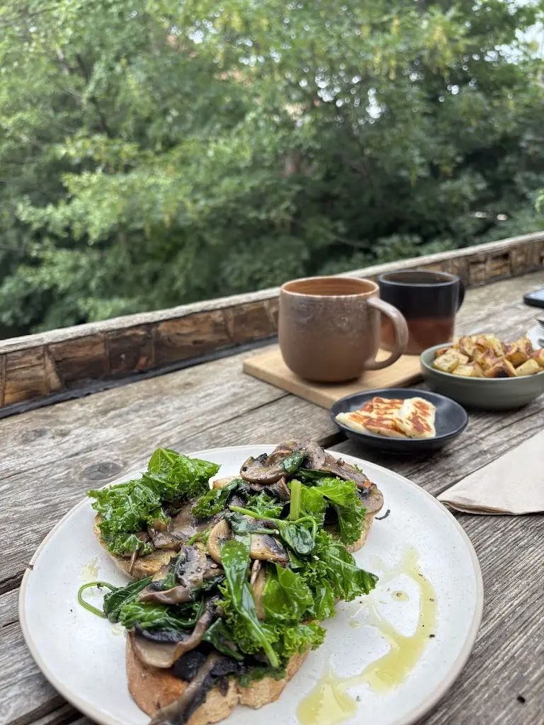 Julia Buck_Projects Store & Kitchen Frome_Frome_review