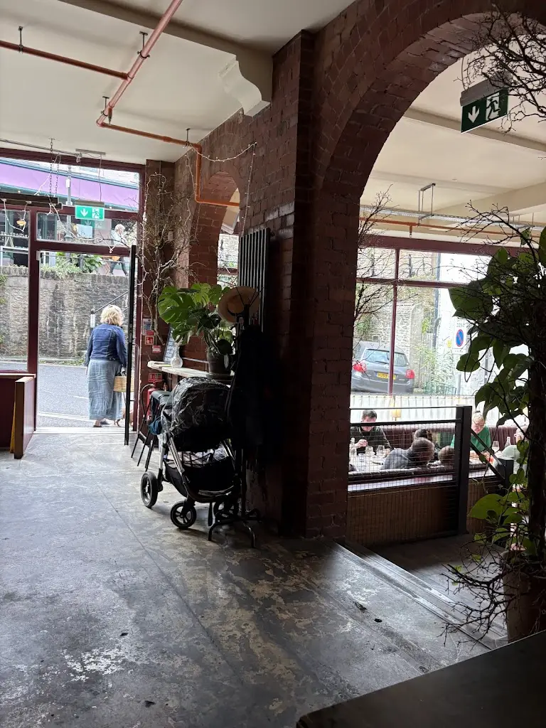 Andrew Brown_Little Walcot_Frome_review