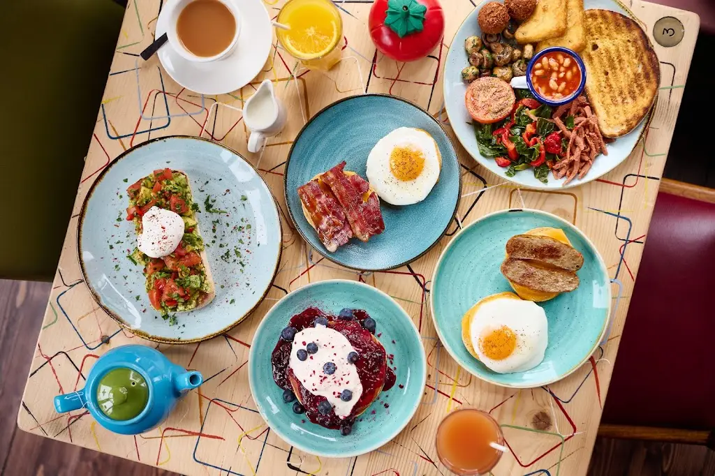 Cordero Lounge_Frome_slider_image_2