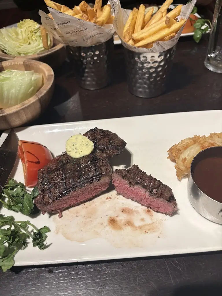 Amy Scott-Ralph's_Miller & Carter Kettering_Geddington_review