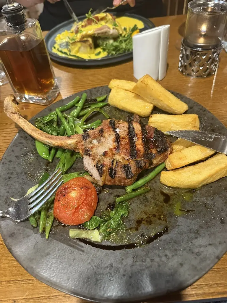 Chris Jones_Pipers_Garstang_recensione