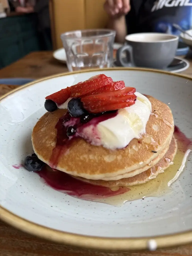 Eric Stevens_Jack and Alice - Gerrards Cross_Gerrards Cross_review