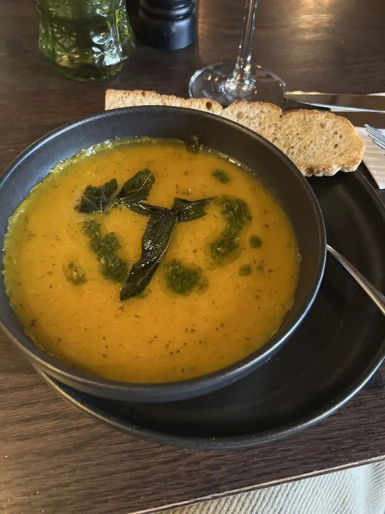 Sahil & Sneha_Apple Tree Gerrards Cross_Gerrards Cross_review