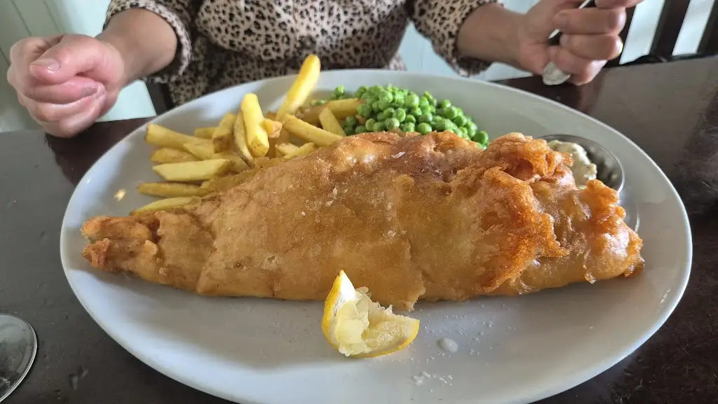 Steve Phillips_The Ship_Frinton-on-Sea_review