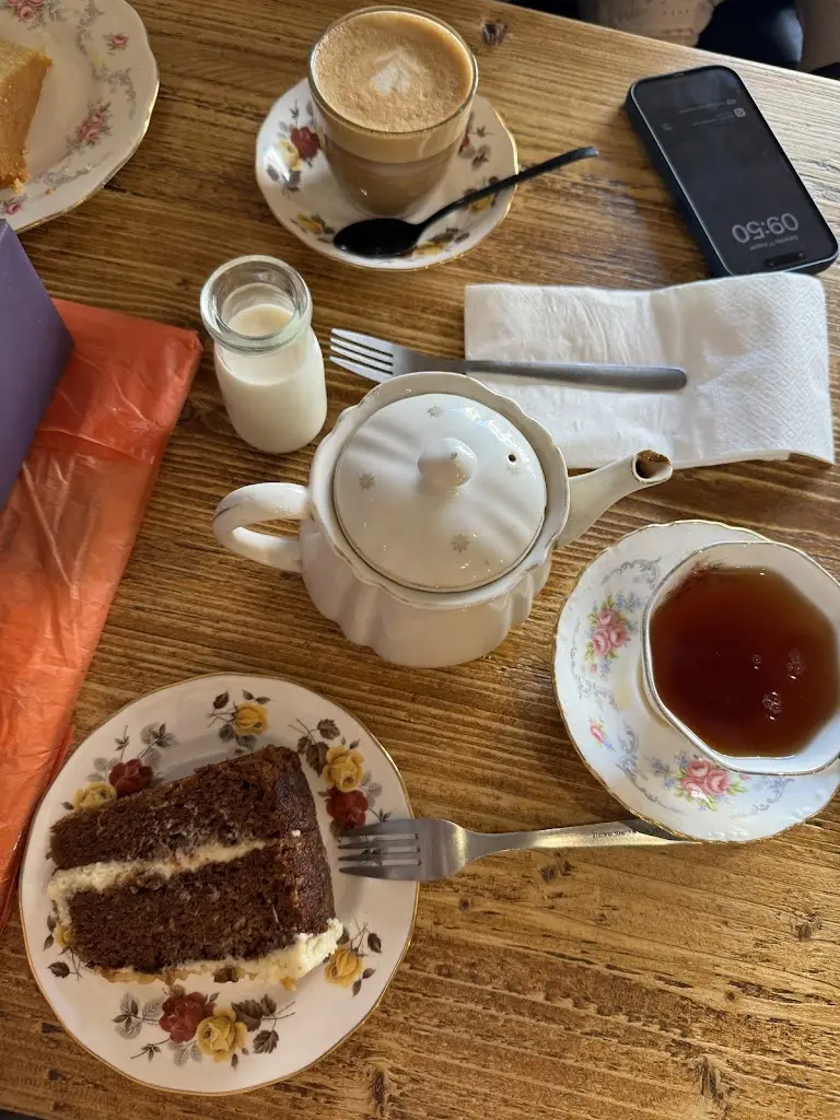 Kirby-Lee Staltari_The Hungry Bedouin - Frinton_Frinton-on-Sea_review