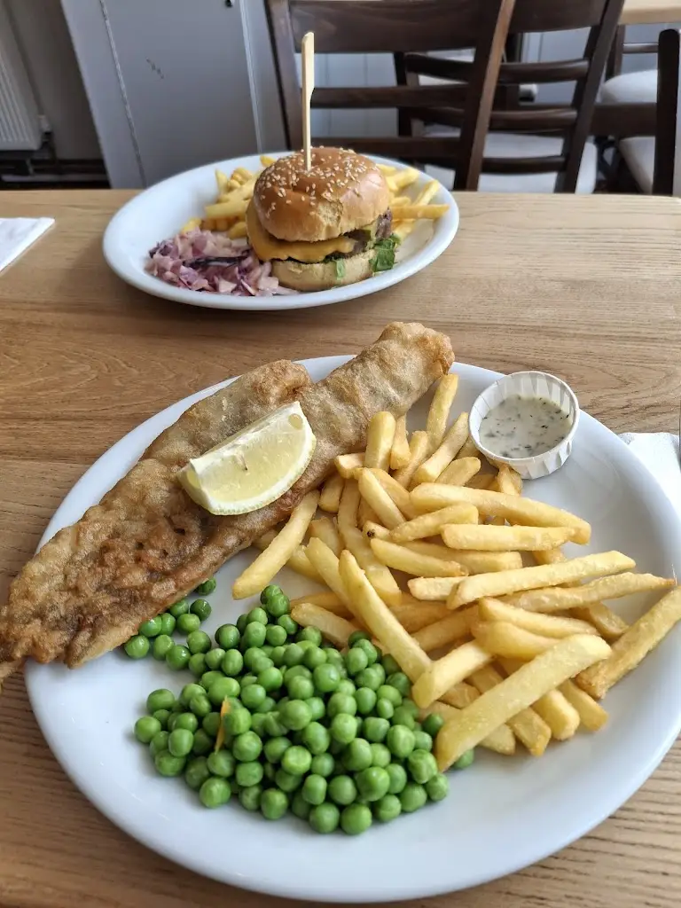 Debra Moriarty_Lock and Barrel Frinton_Frinton-on-Sea_recensione
