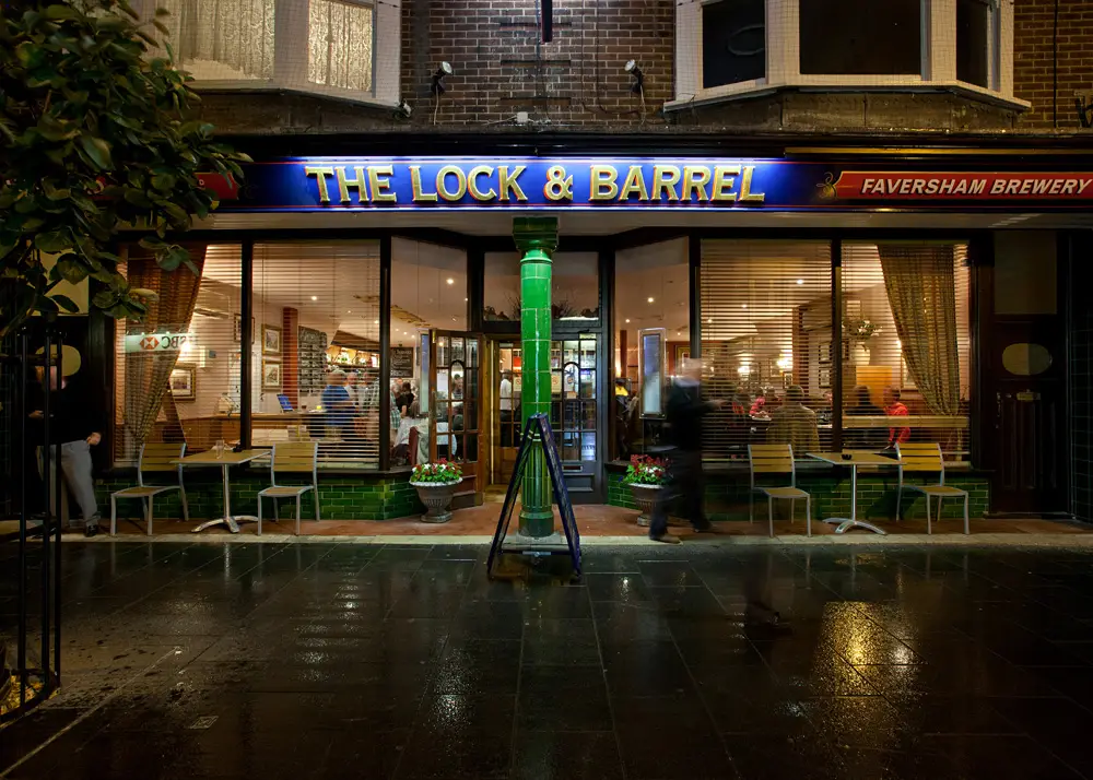 Lock and Barrel Frinton restaurant in Frinton-on-Sea