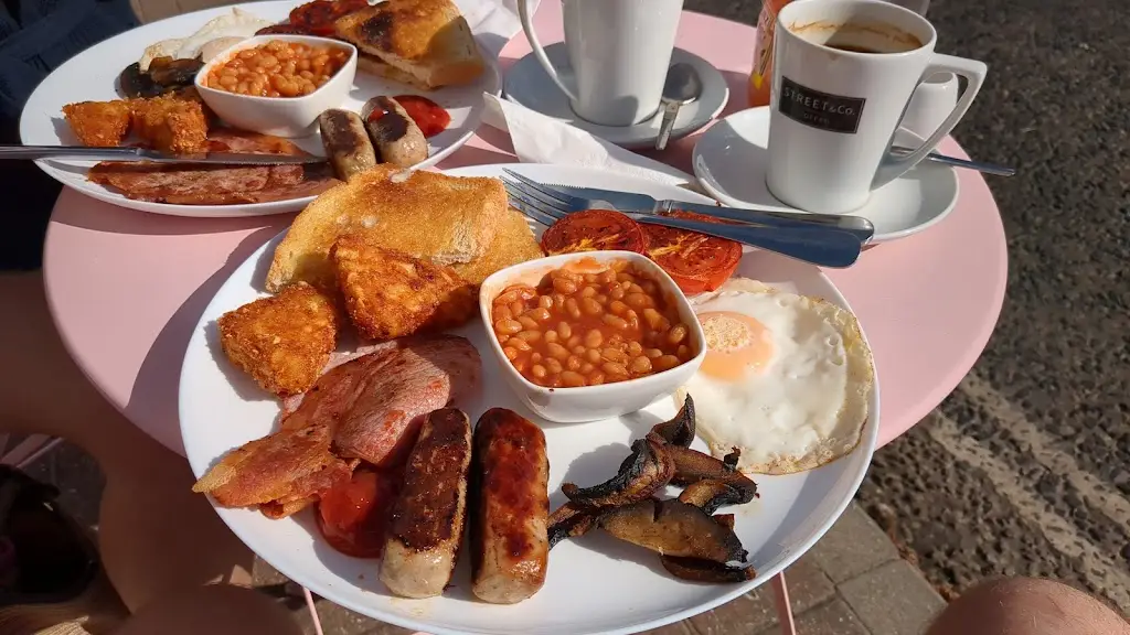 Menu_Caffe Gloria_Frinton-on-Sea_image_1