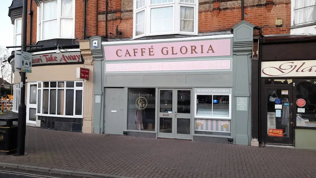 Caffe Gloria_Frinton-on-Sea_slider_image_3