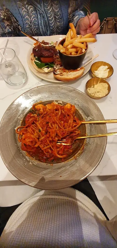 Menu_Arnies_Frinton-on-Sea_image_2