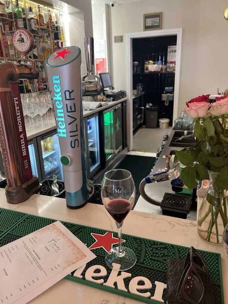 Mark Page _Arnies_Frinton-on-Sea_review