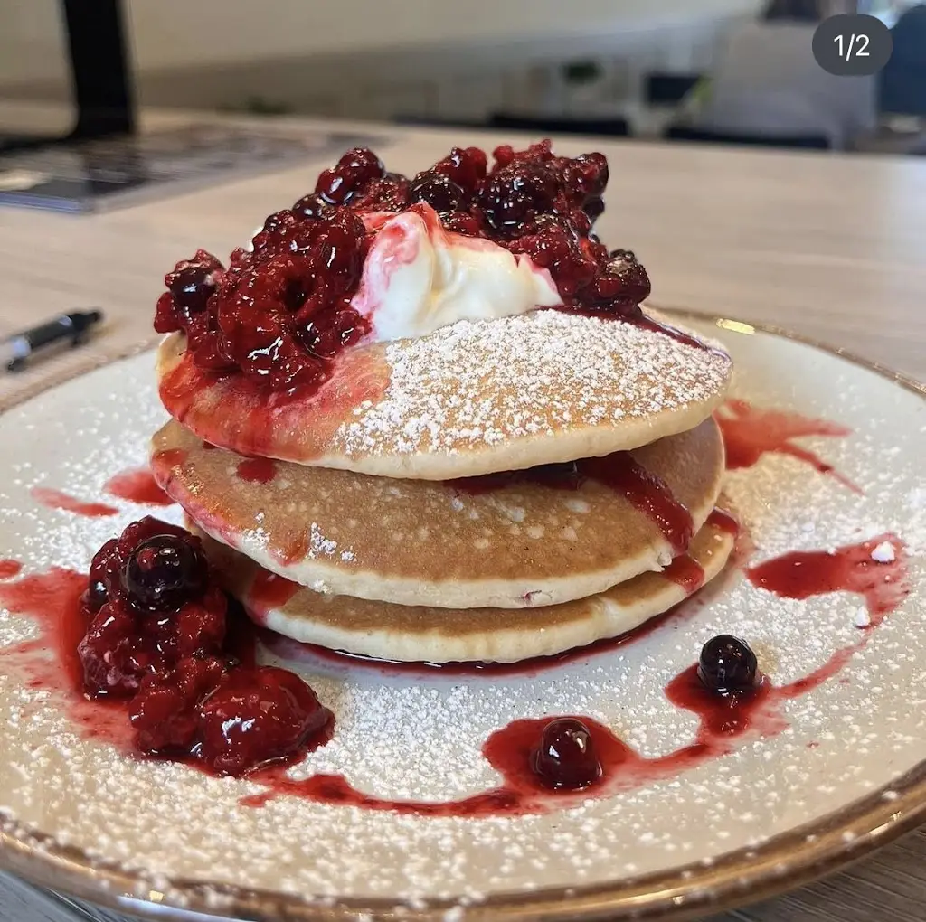 Fifi's_Frinton-on-Sea_slider_image_2