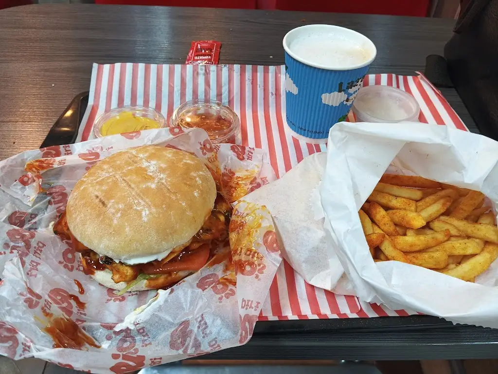 Rio's Piri Piri_Aston_slider_image_3