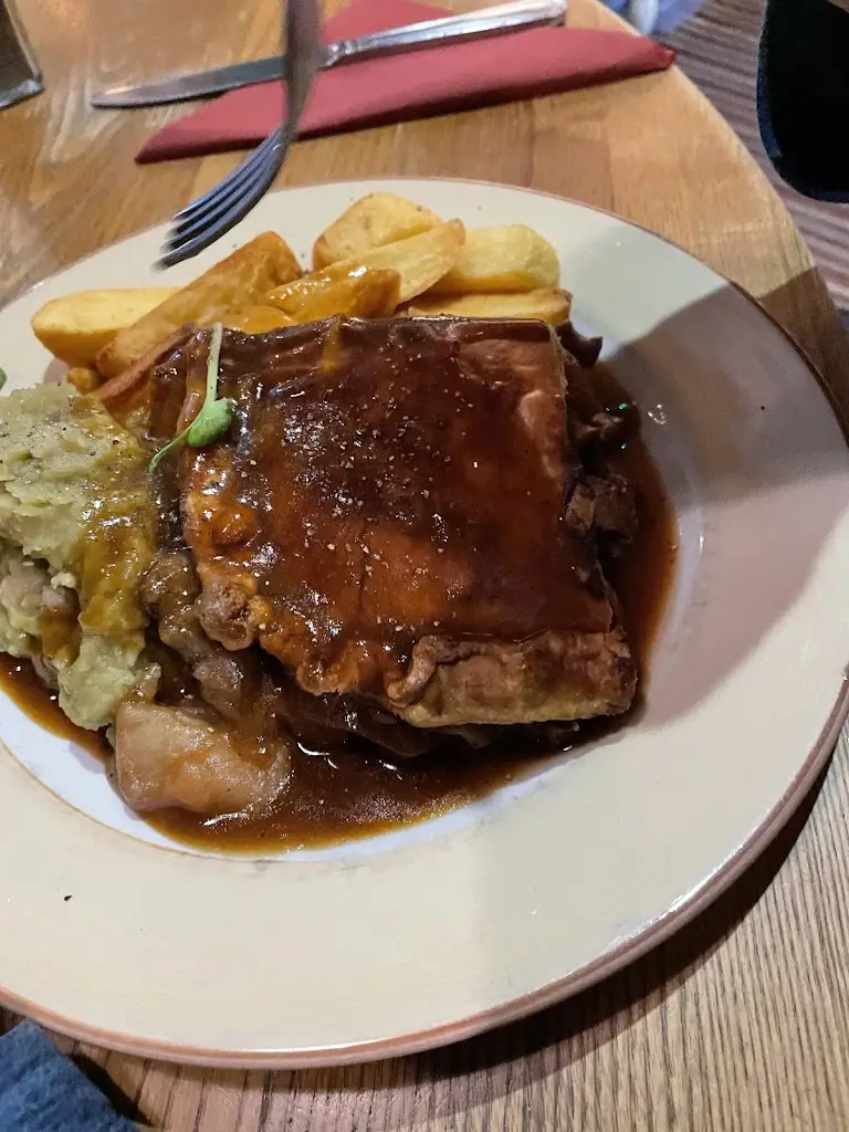 FM NM_Dog & Gun_Glusburn_review