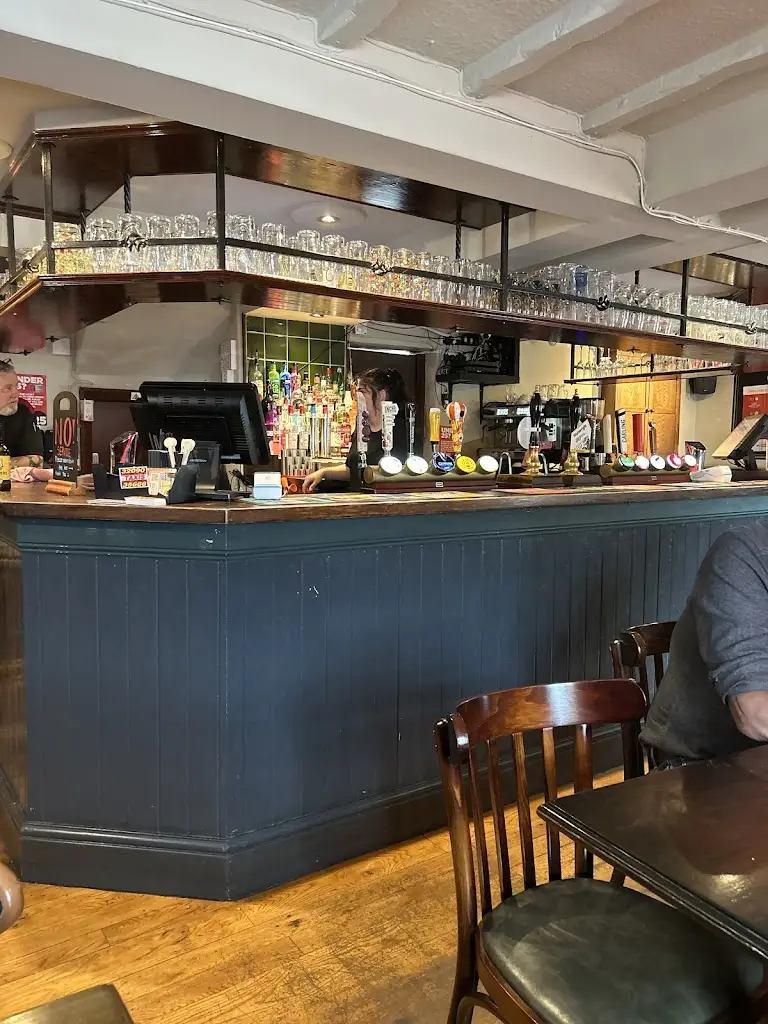 Ezra Bell_The Plough_Galgate_review