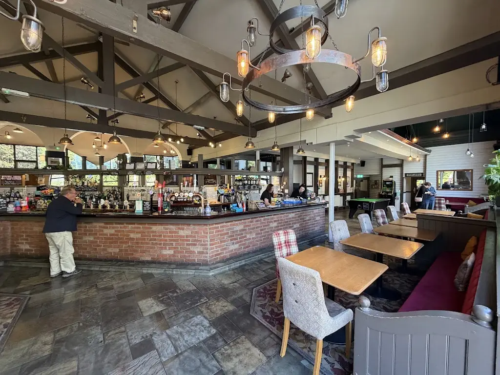 The White Cross_Galgate_slider_image_3