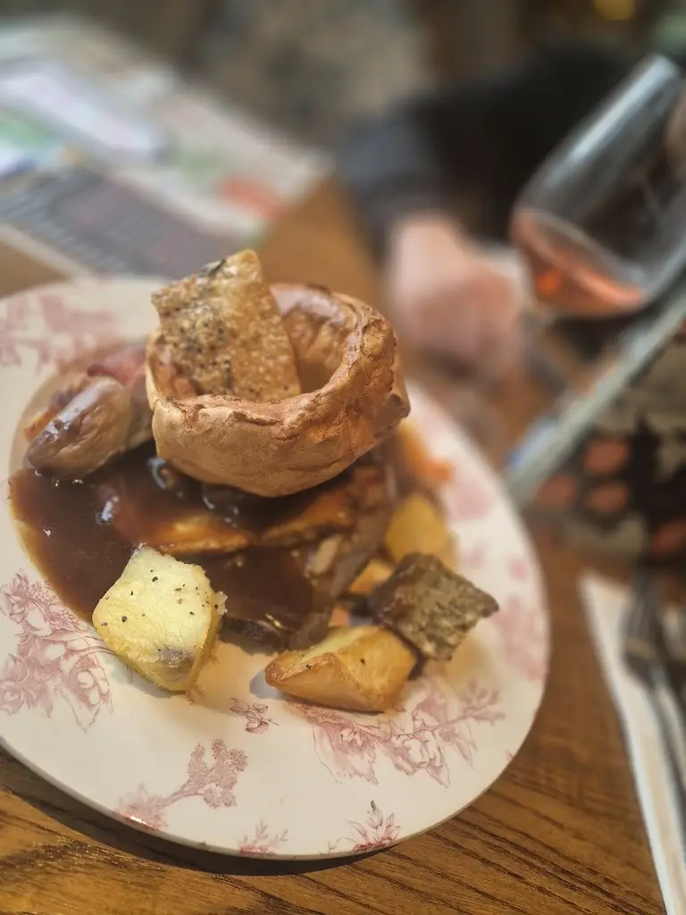 Alex Beeson_Greaves Park_Galgate_recensione