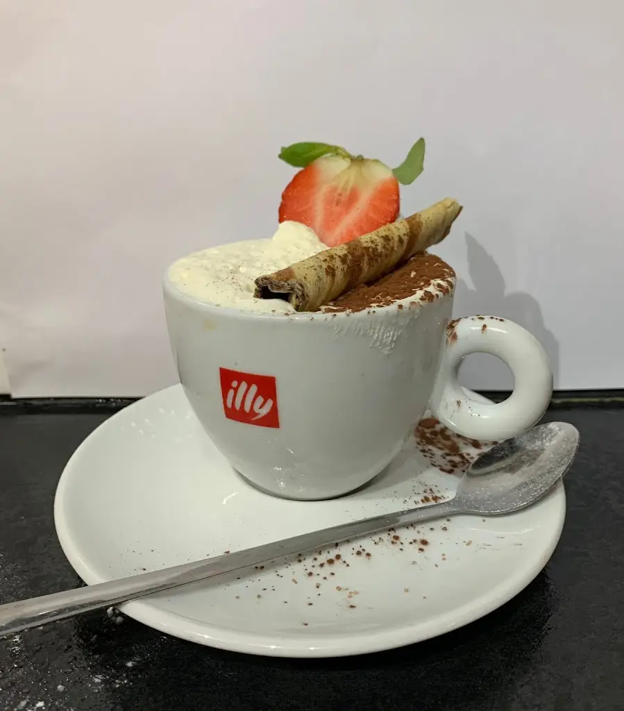 Pizza Margherita_Galgate_slider_image_3