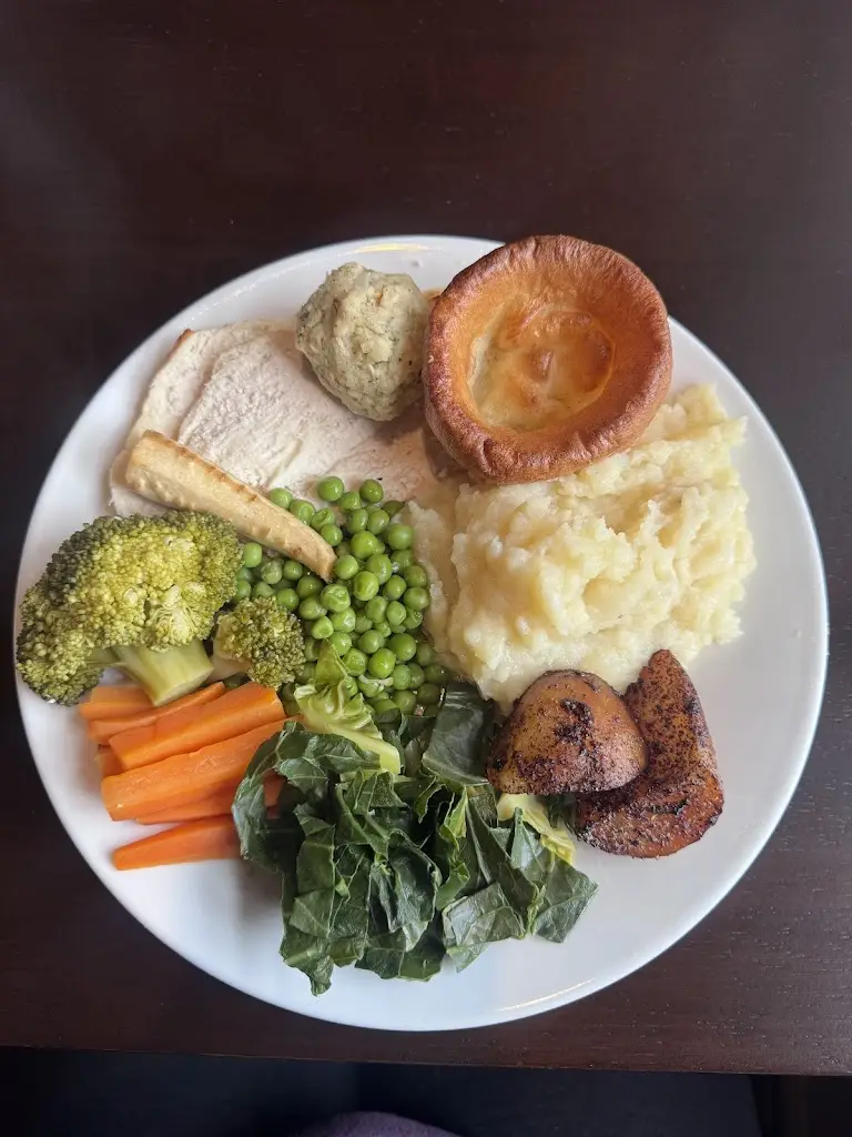 Amrit Round_The Horns Inn_Gnosall_review