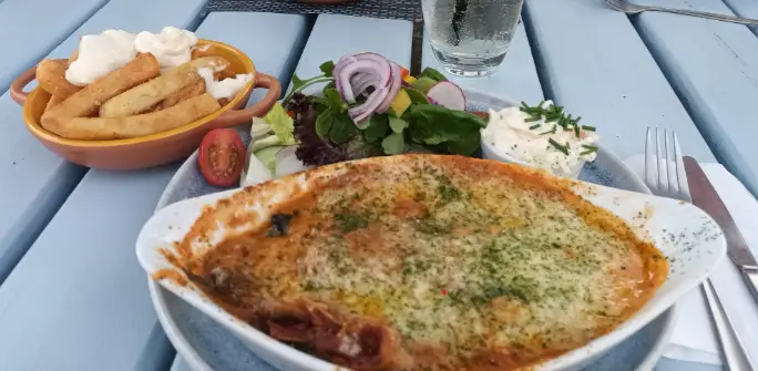 Eleanor Gilmartin_The Bear Hotel_Alcester_review