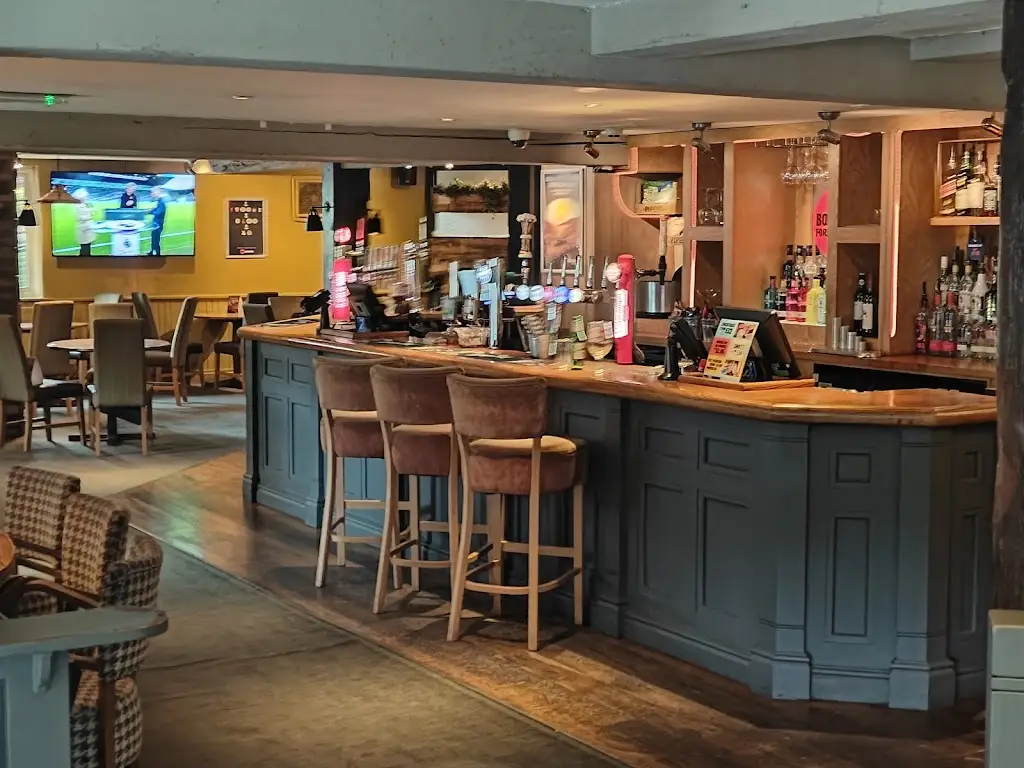 Jonathan Gorst_Premier Inn Nottingham West hotel_Awsworth_review