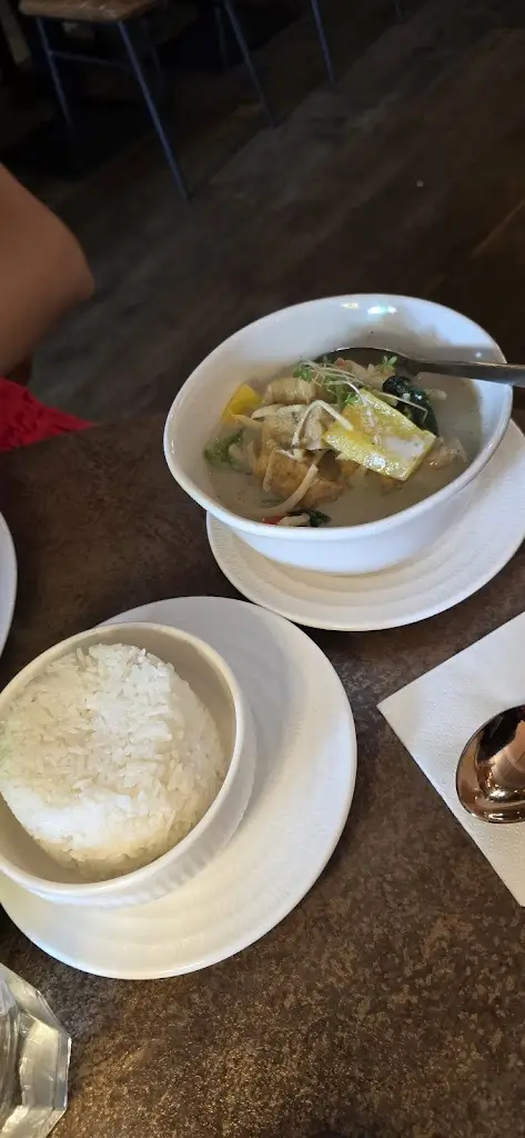 Tanush Chheda_Thai Journey Restaurant_Godshill_review