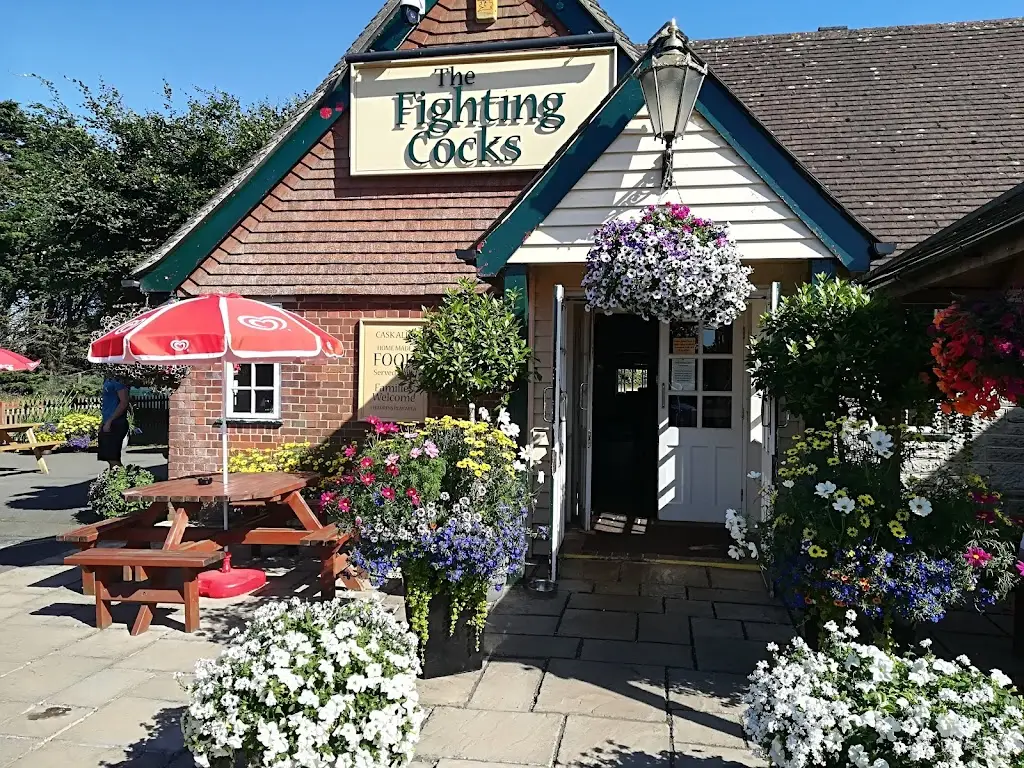 The Fighting Cocks restaurante en Godshill