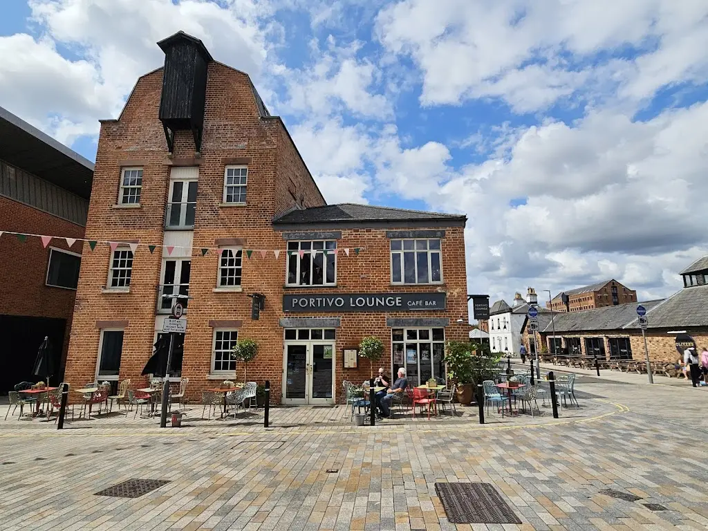 Jay Glanville_Portivo Lounge_Gloucester_review