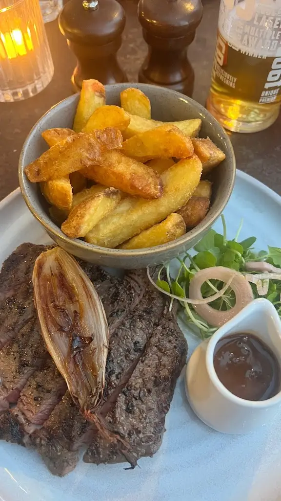 peter ajayi_Dr Foster - Pub & Restaurant_Gloucester_recensione