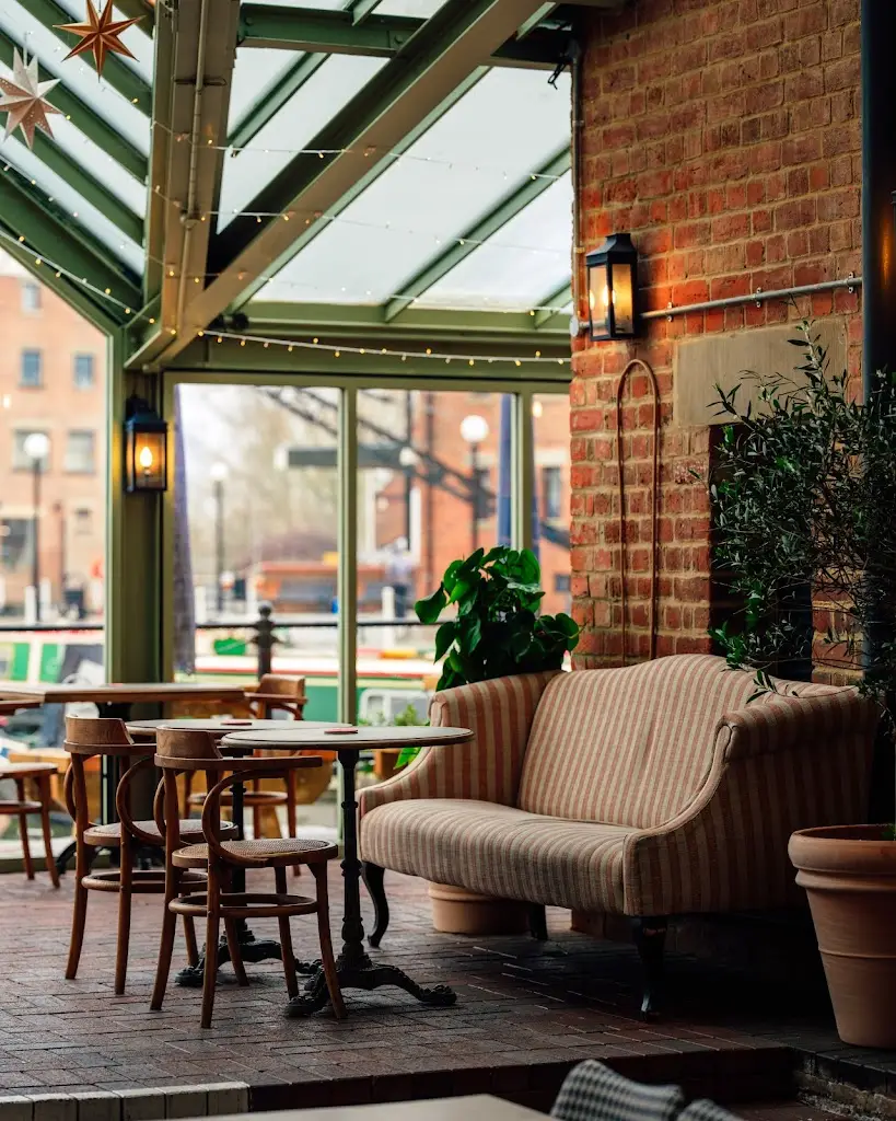 Dr Foster - Pub & Restaurant_Gloucester_slider_image_1