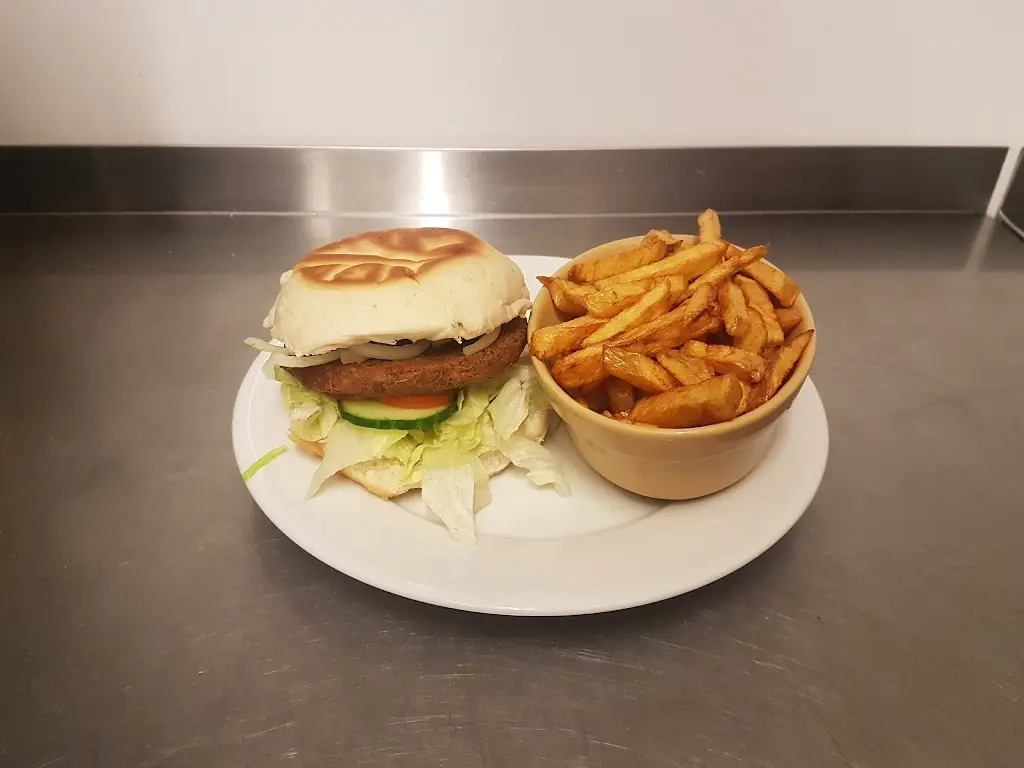 The Globe_Glossop_slider_image_3