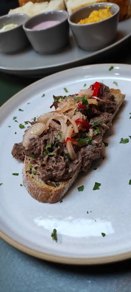 jason woolleson_Tallow Bar & Grill_Glossop_review