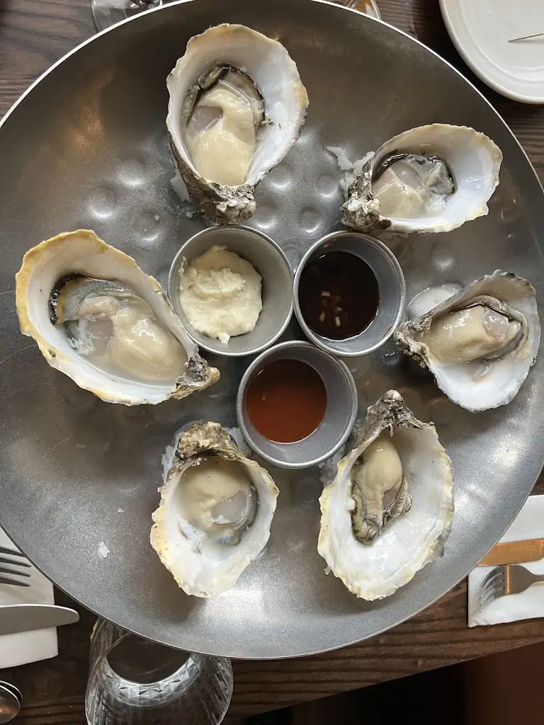 Almanac_Glossop_slider_image_2