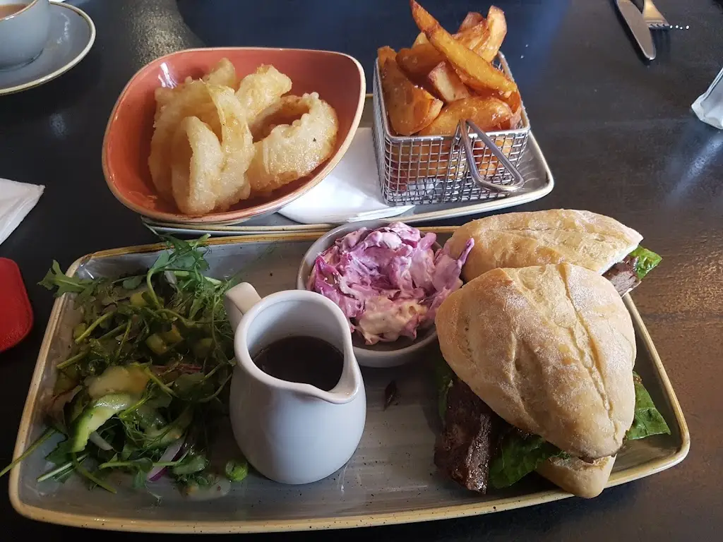 The Victoria Lounge_Glossop_slider_image_3