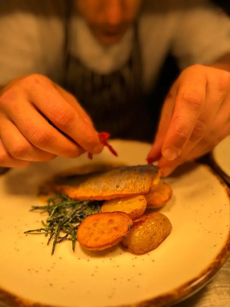 Menu_Empire_Glossop_image_6