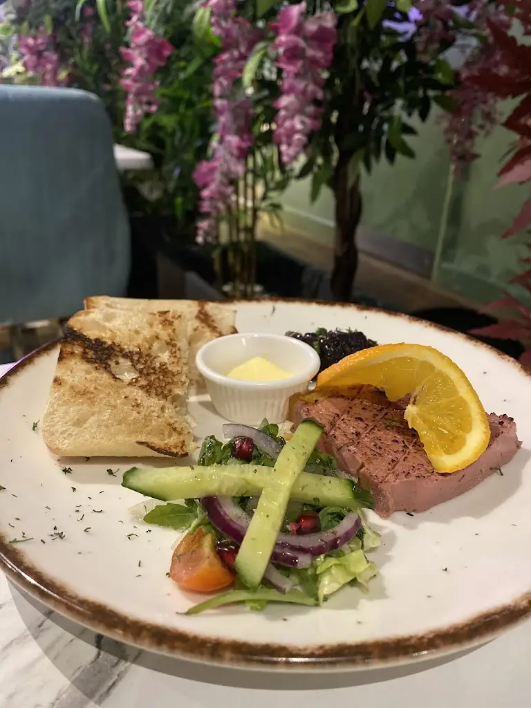 Empire_Glossop_slider_image_3