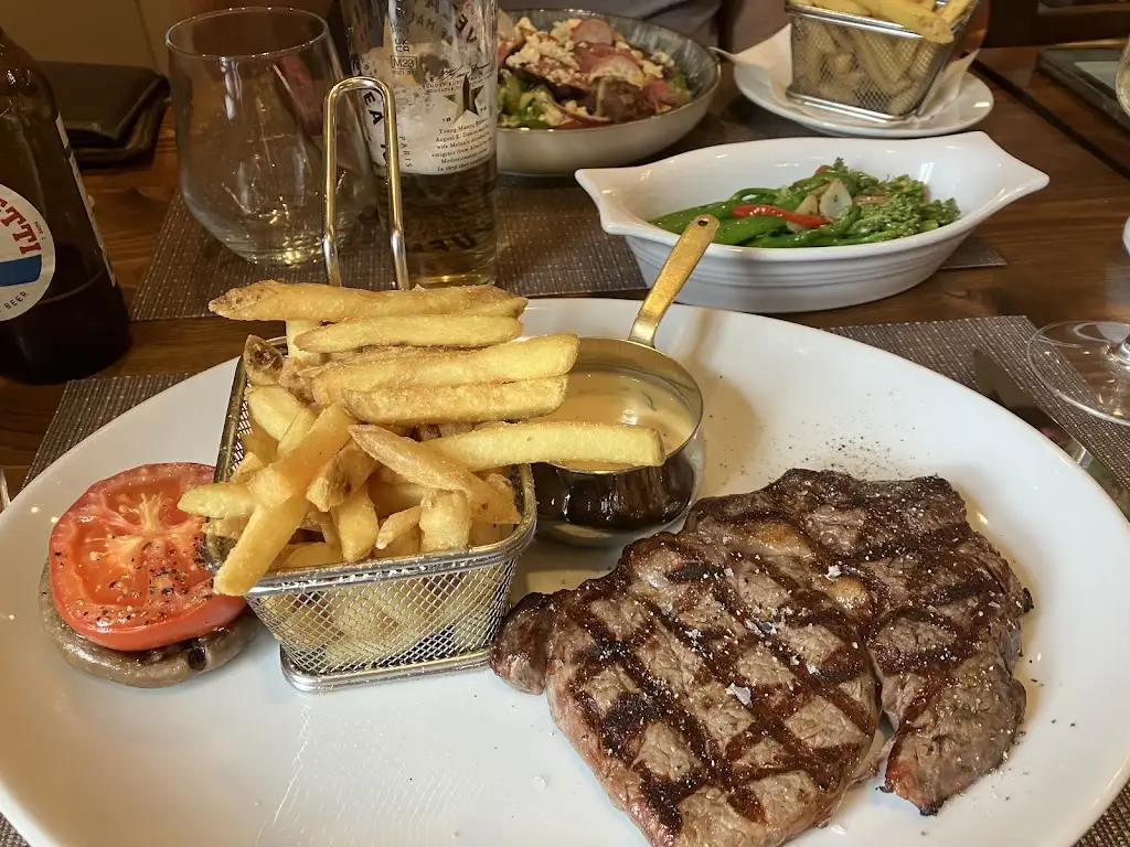 Steak Land_Glossop_slider_image_3