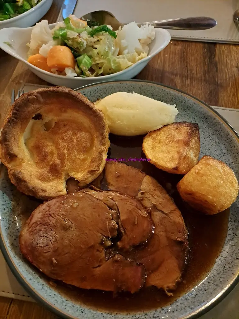 Menu_The Commercial Inn_Glossop_image_9