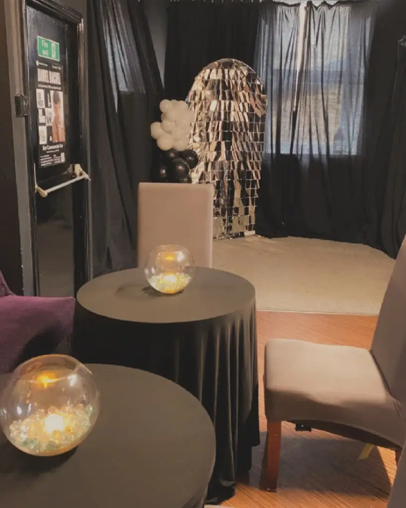 Leanne Cole_The Commercial Inn_Glossop_review