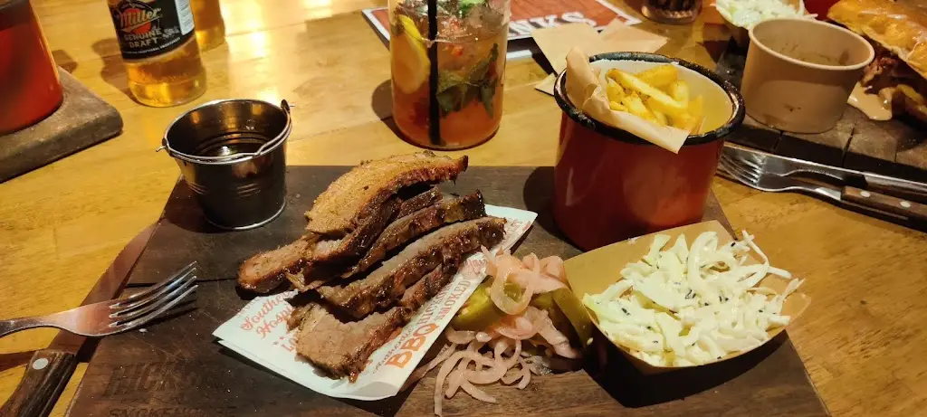 Layla Jones _Hickory's Smokehouse Nuthall_Awsworth_review
