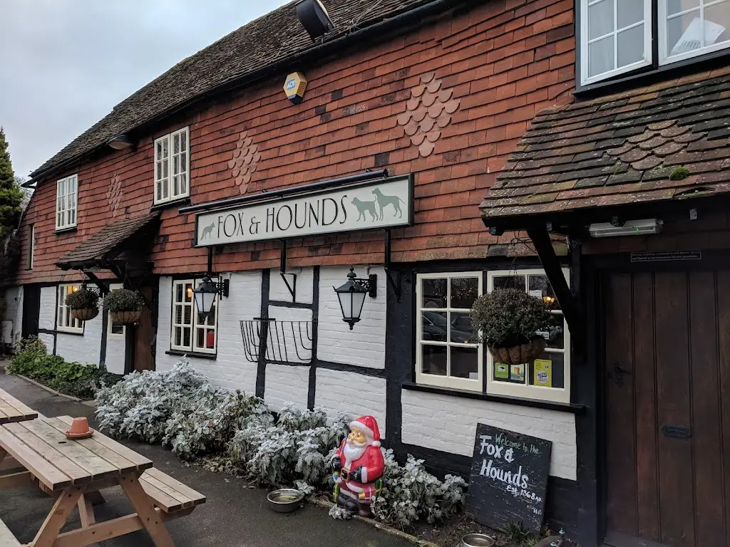 Fox & Hounds_Godstone_slider_image_1