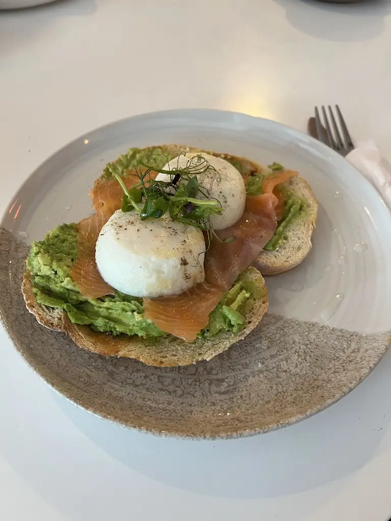 Justin_Blossoms Brunch & Coffee_Godstone_review