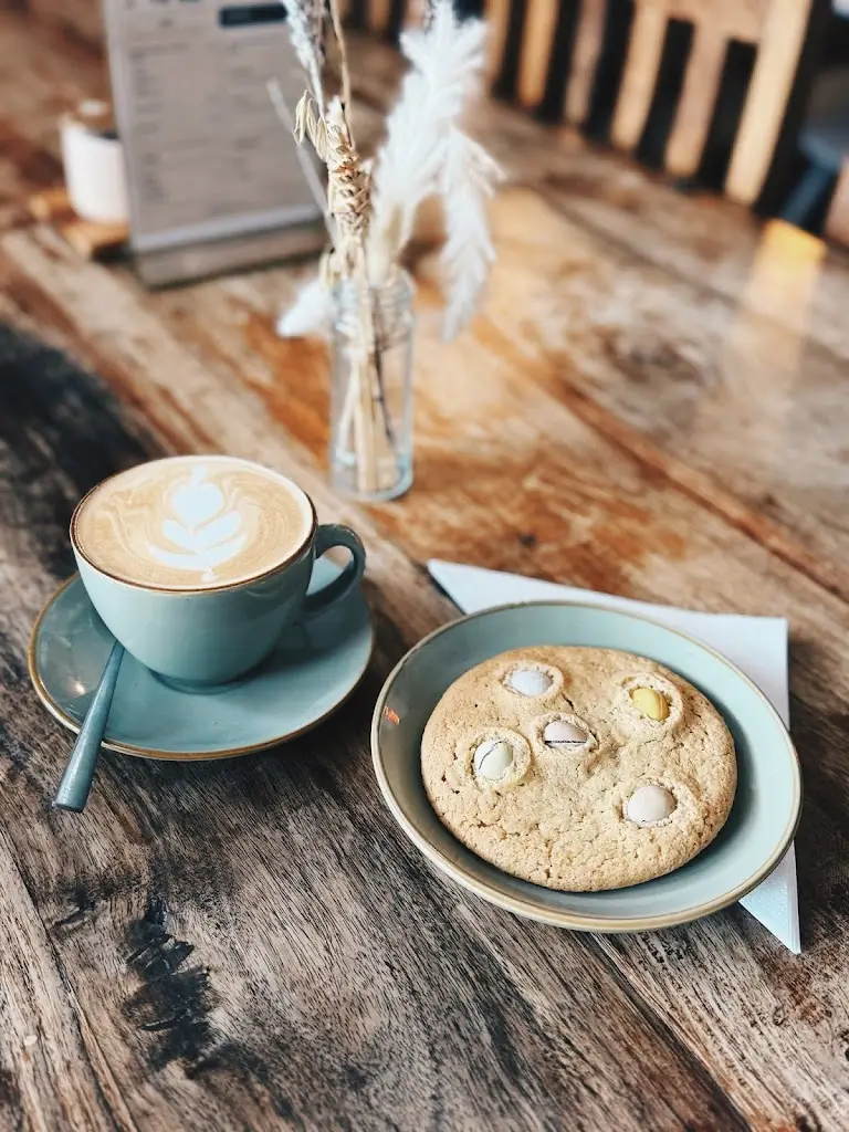 Blossoms Brunch & Coffee_Godstone_slider_image_3