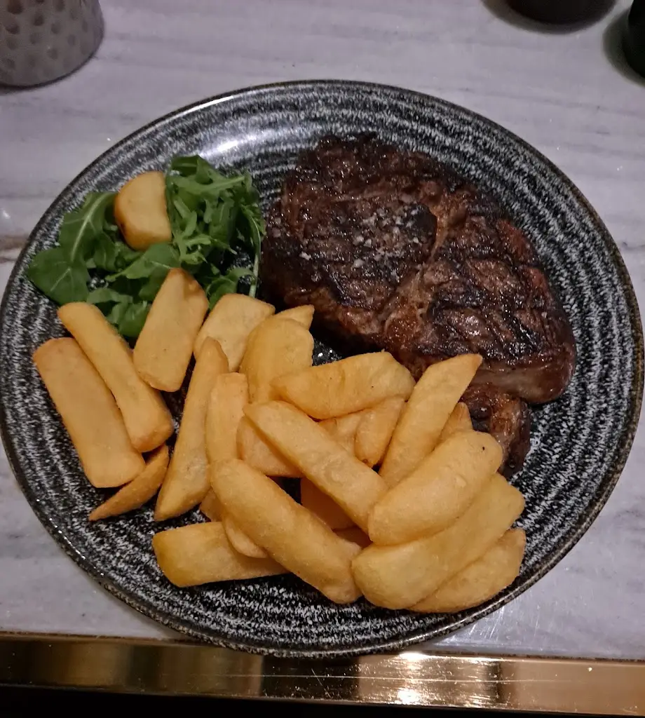 Cattle & Cocktail_Godstone_slider_image_3